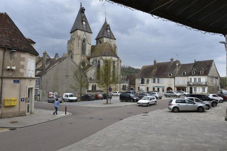 Gite De La Gare Varzy Exterior photo